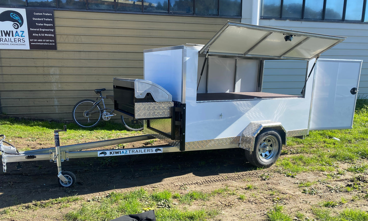 Enclosed Trailers