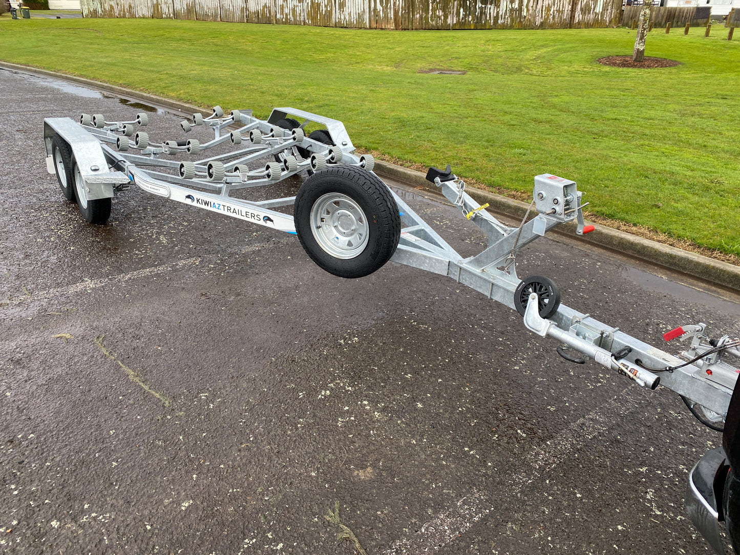 KTB646 Boat Trailer - Braked - Tandem Axle - Boat size 6 - 6.5 metres